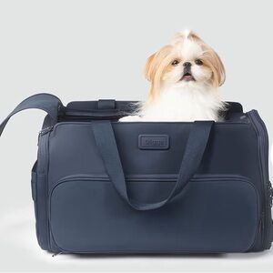 Passenger Travel Carrier - Diggs